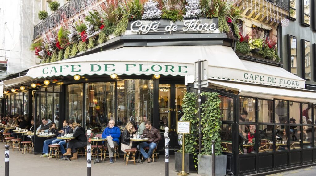 パリ　カフェ